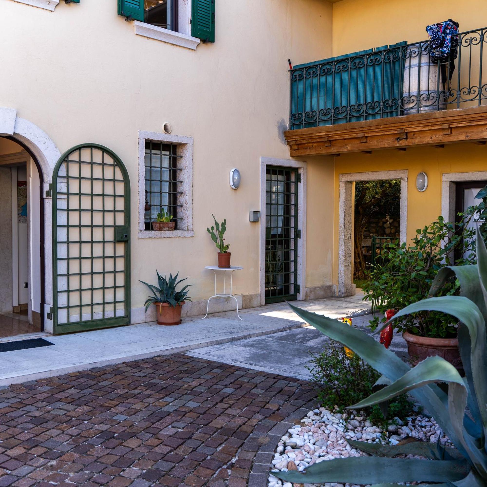 A Casa di Tom Bed & Breakfast Sant'Ambrogio di Valpolicella Bagian luar foto