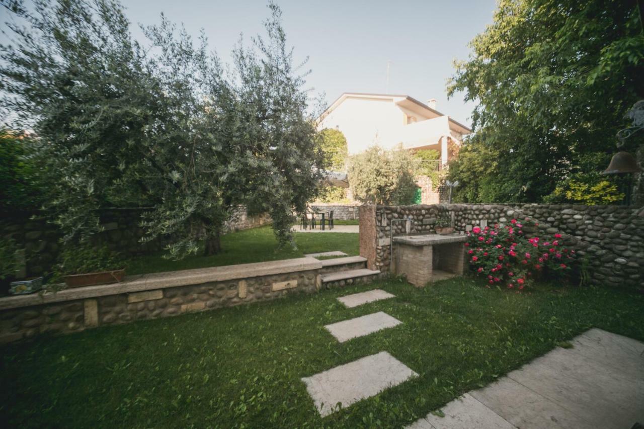 A Casa di Tom Bed & Breakfast Sant'Ambrogio di Valpolicella Bagian luar foto